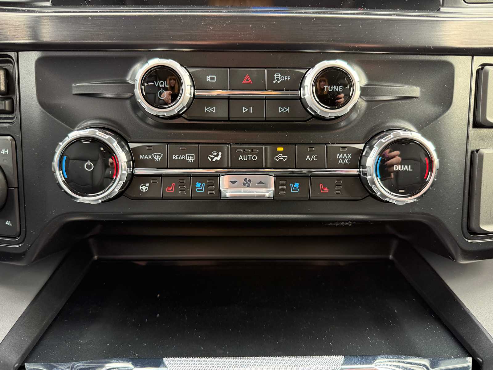 Thumbnail: 2026 Ford F-350 - 18