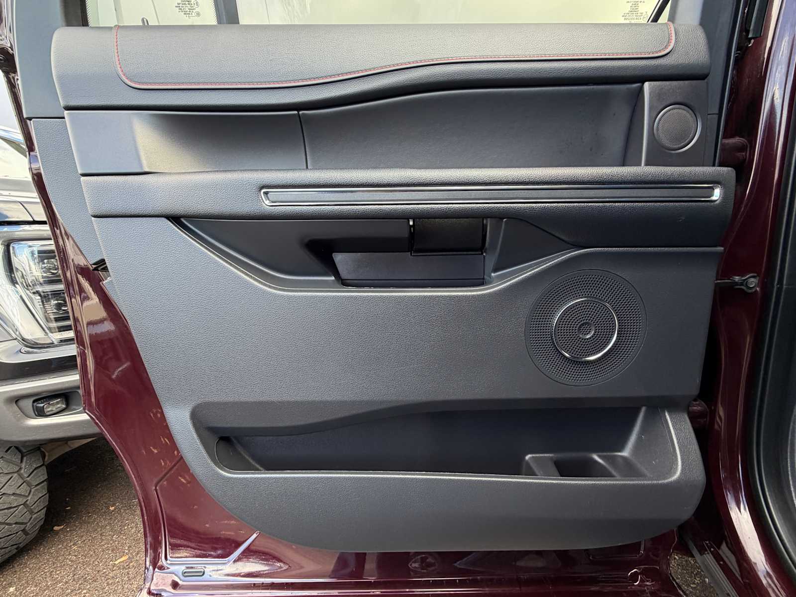 Thumbnail: 2024 Ford Expedition MAX - 25