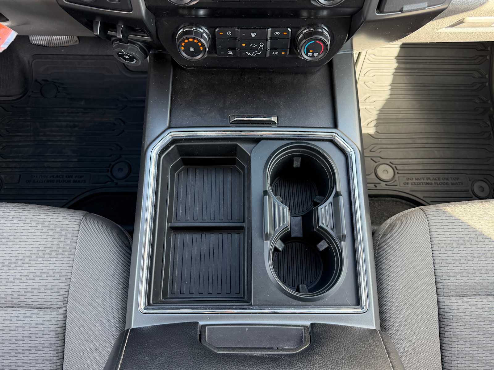 Thumbnail: 2020 Ford Econoline - 22