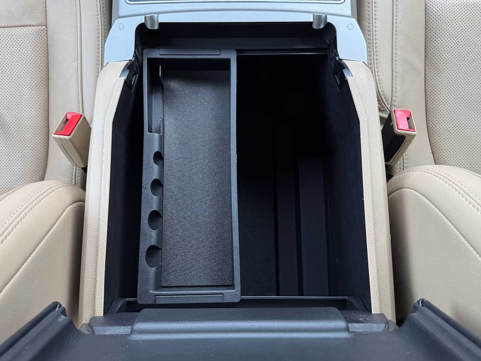 Thumbnail: 2019 Ford Econoline - 25