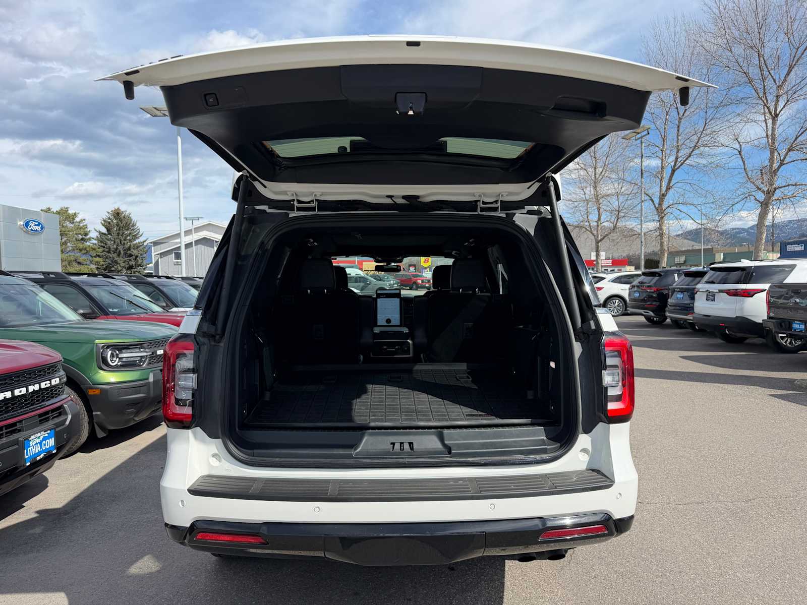 Thumbnail: 2023 Ford Expedition - 9