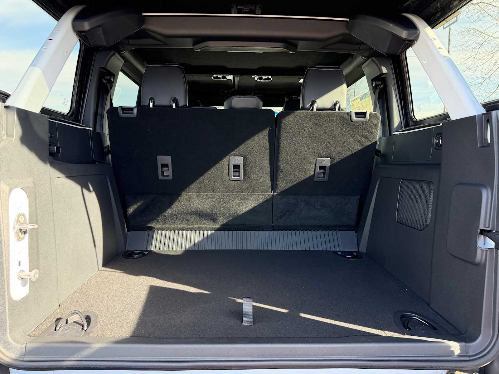 Thumbnail: 2025 Ford Bronco - 10