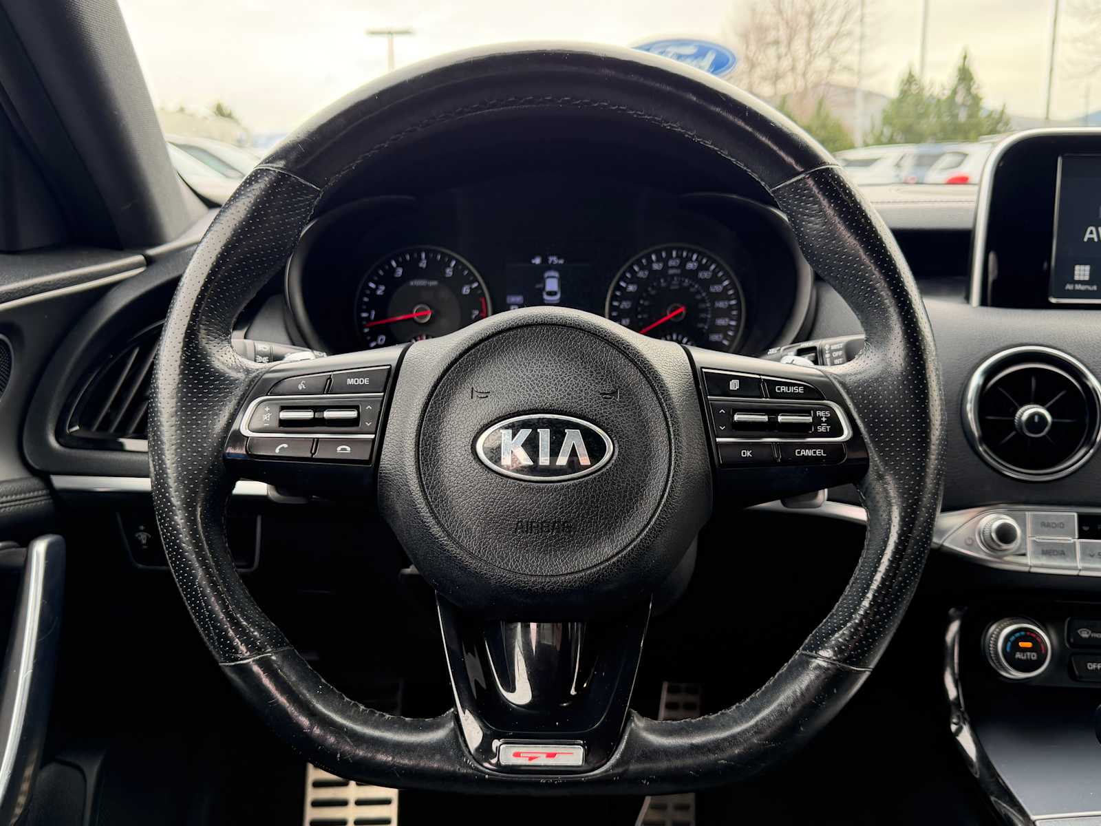 Thumbnail: 2019 Kia Stinger - 13