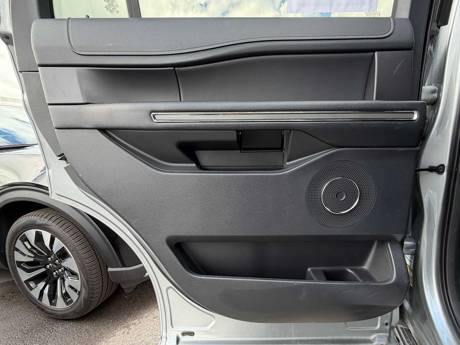 Thumbnail: 2024 Ford Expedition - 25