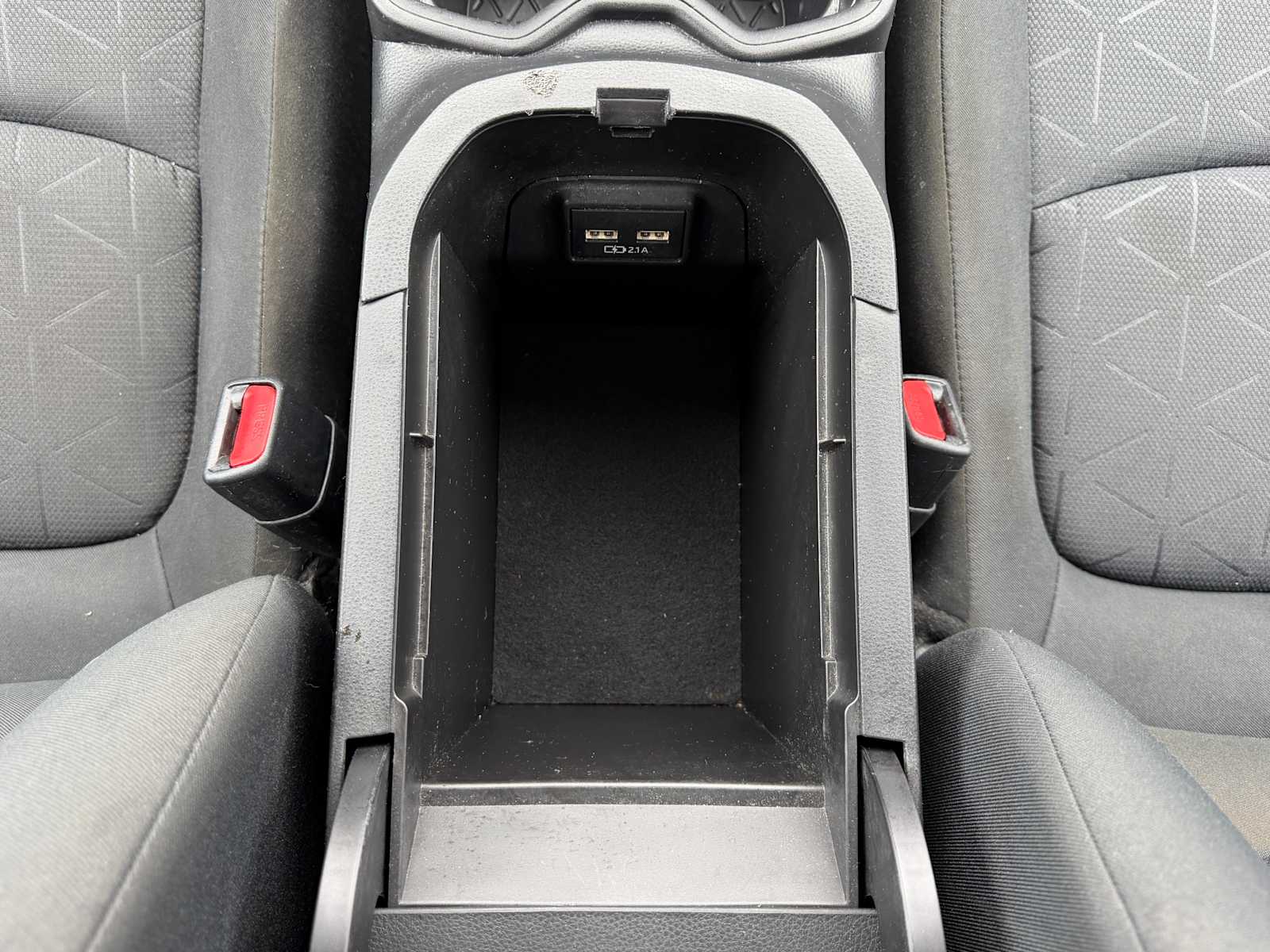 Thumbnail: 2021 Toyota RAV4 - 24