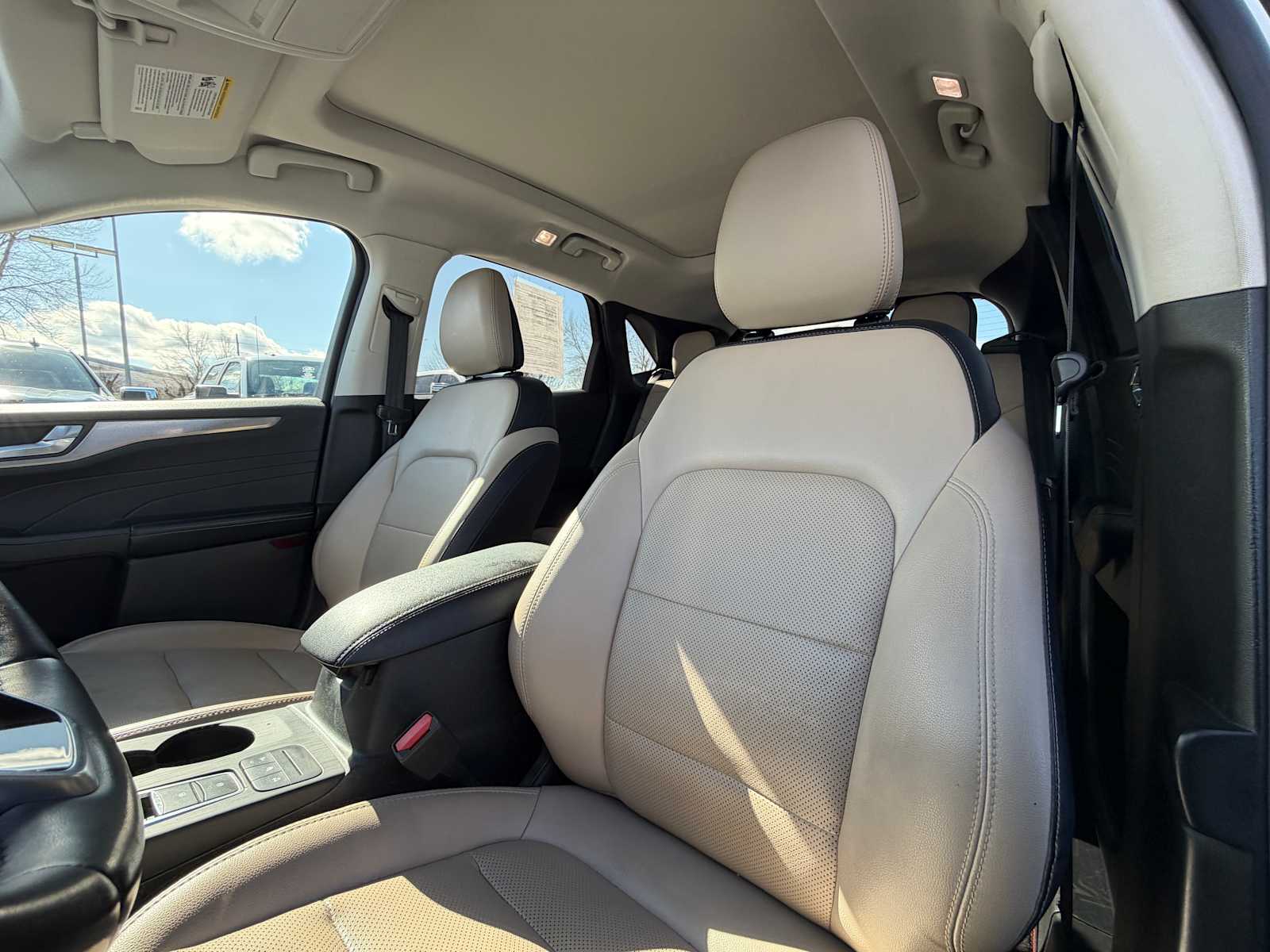 Thumbnail: 2021 Ford Escape - 11