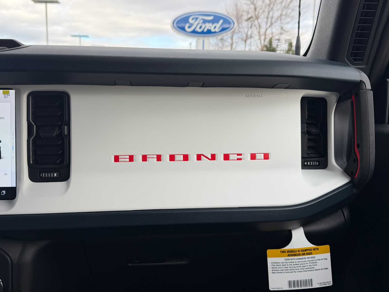 Thumbnail: 2025 Ford Bronco - 24