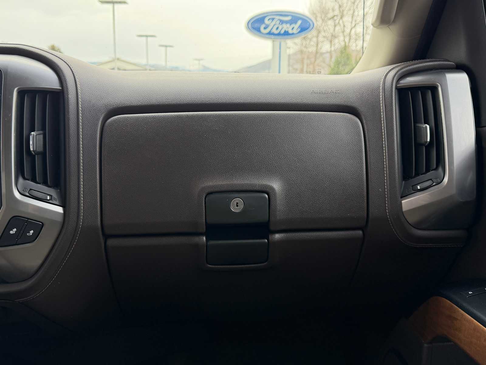 Thumbnail: 2015 Chevrolet Silverado 2500 - 24