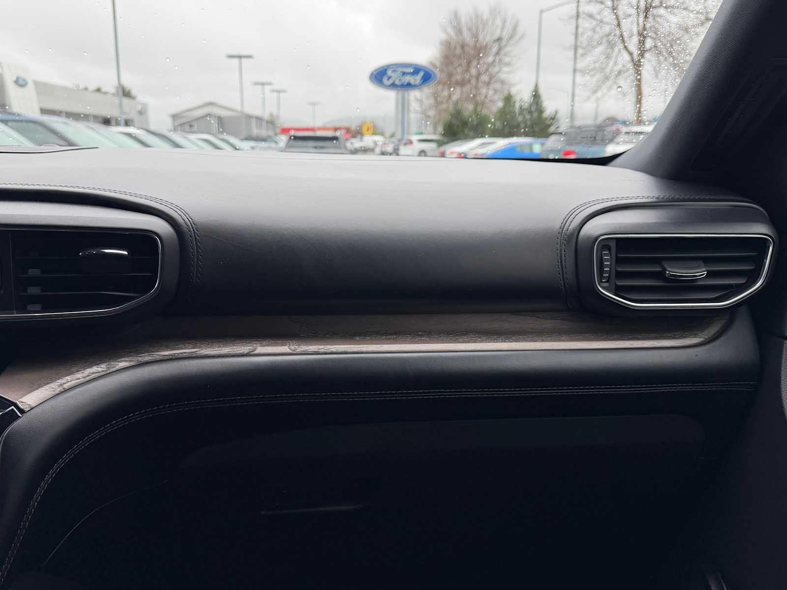 Thumbnail: 2021 Ford Explorer - 24