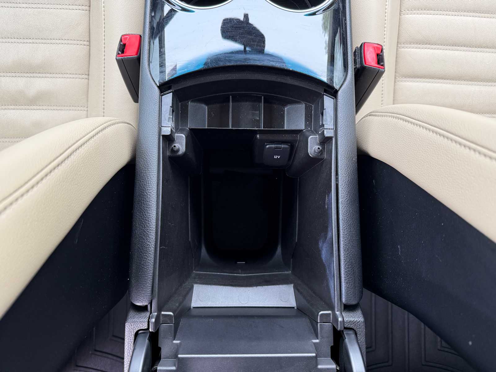 Thumbnail: 2015 Ford Edge - 25