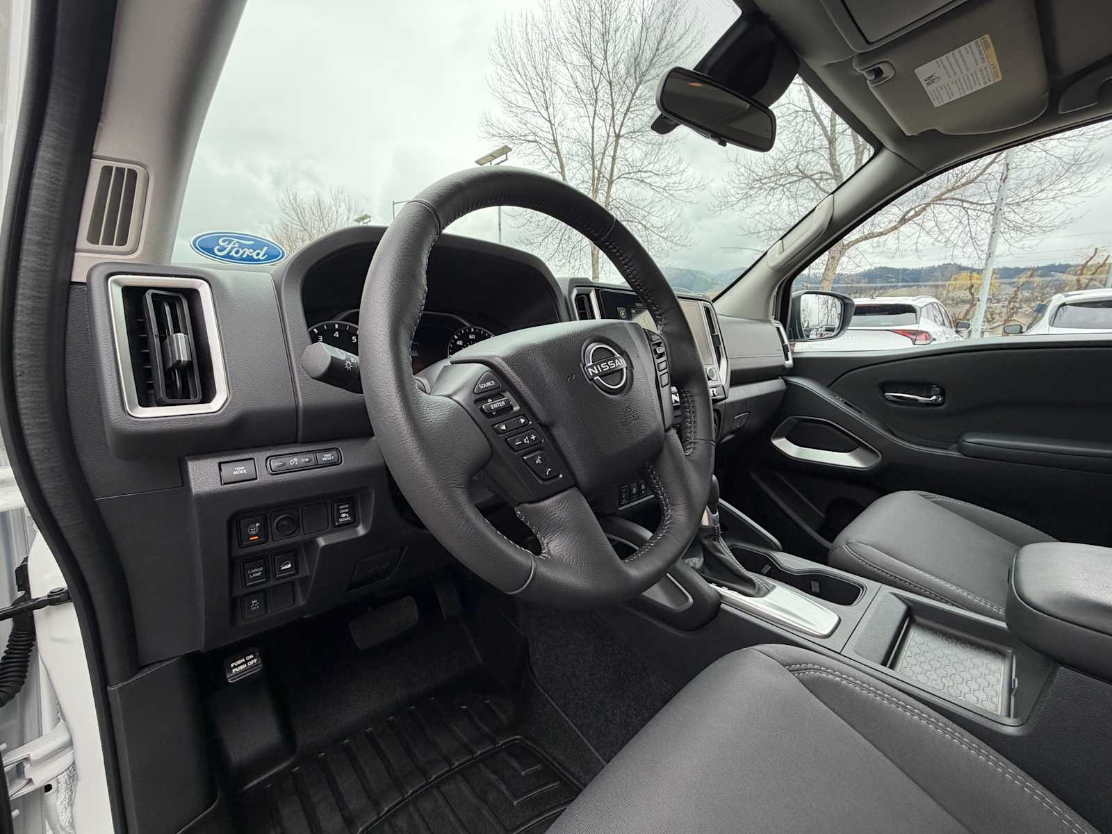 Thumbnail: 2025 Nissan Frontier - 12