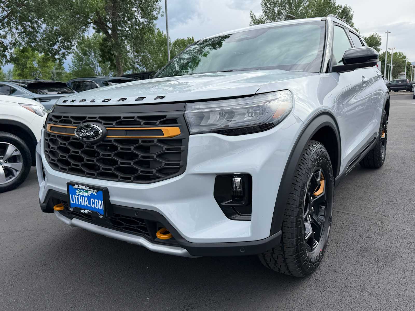 2026 Ford Explorer Tremor 4WD's photo