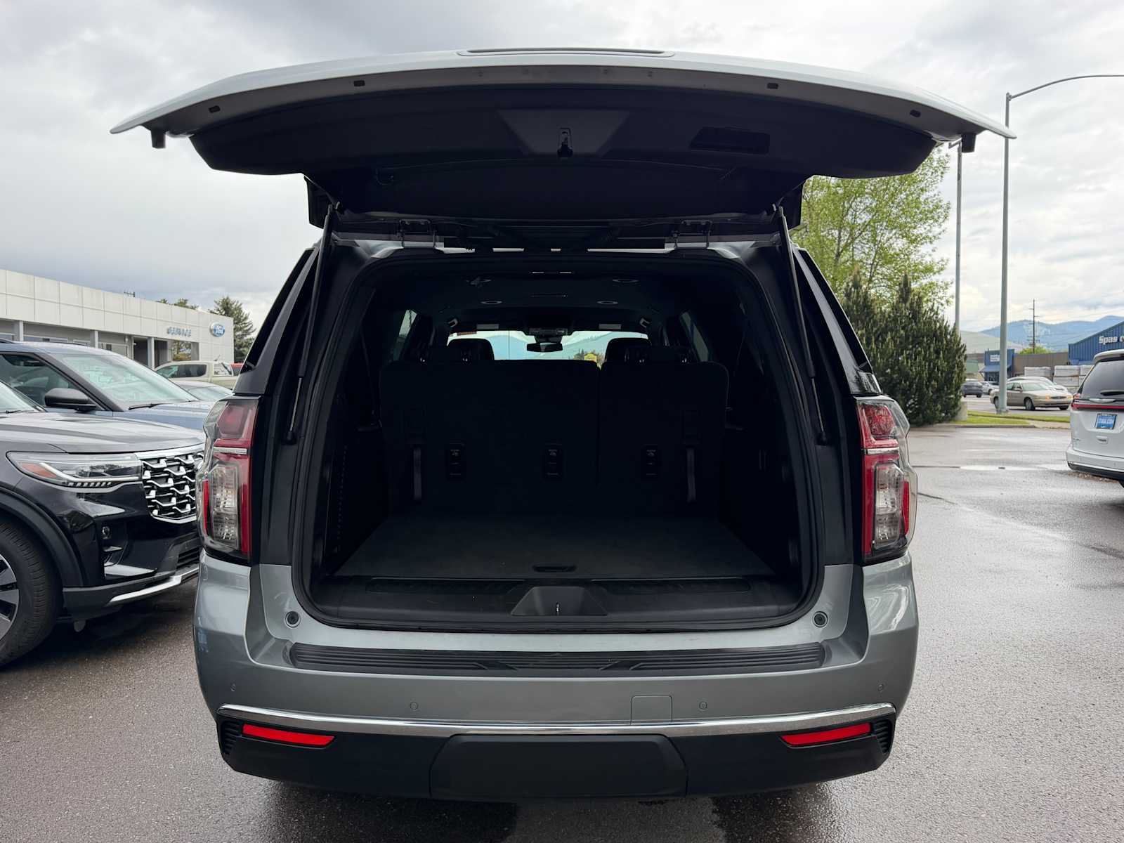 Thumbnail: 2024 Chevrolet Suburban - 8