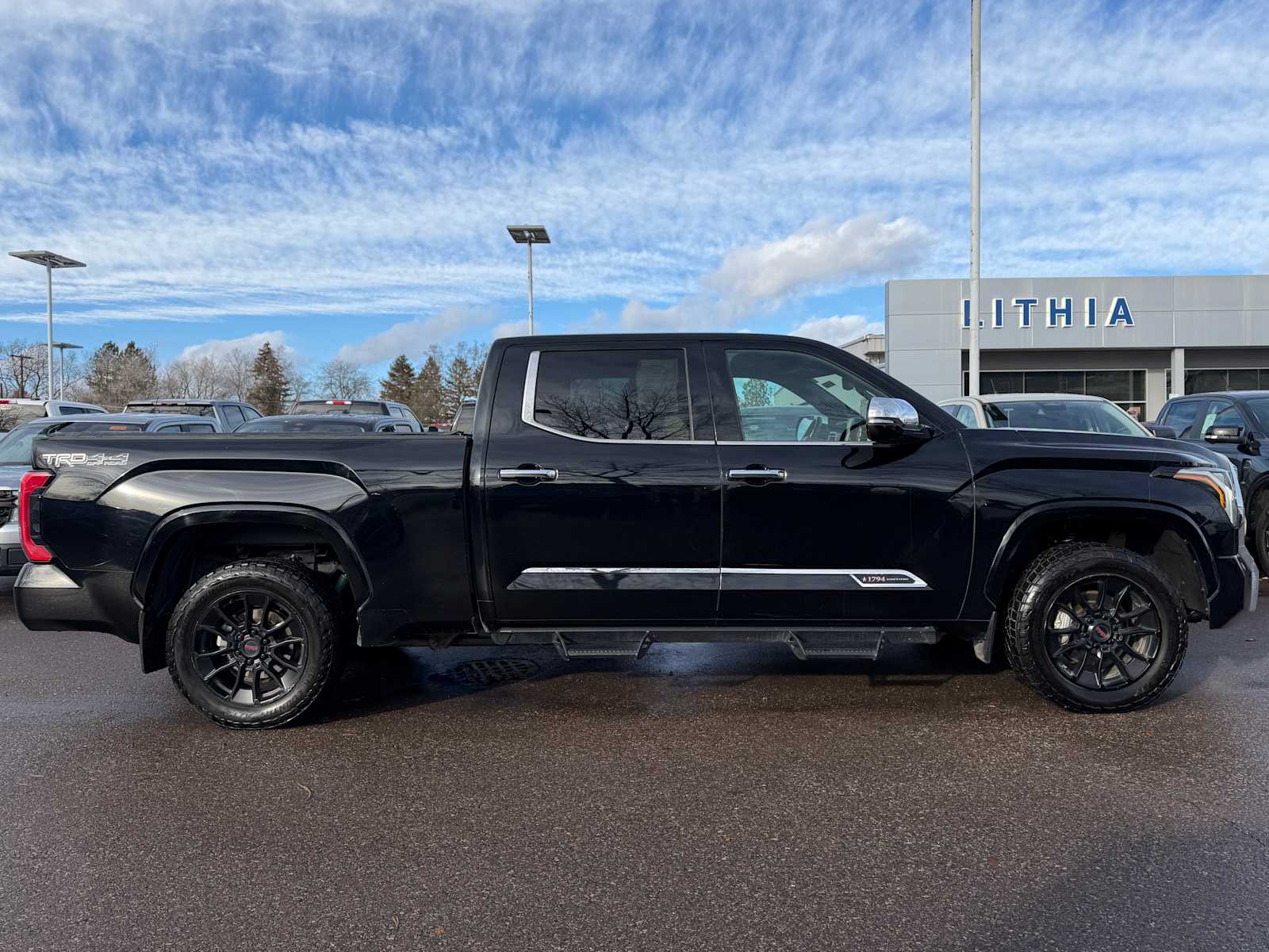 Thumbnail: 2022 Toyota Tundra - 6