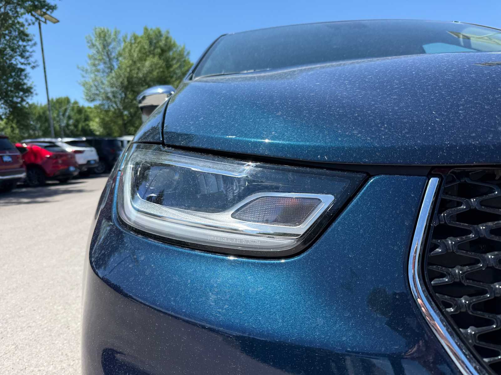 2023 Chrysler Pacifica Limited photo 3