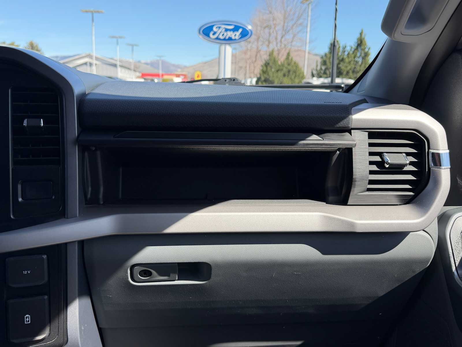 Thumbnail: 2023 Ford F-150 - 25