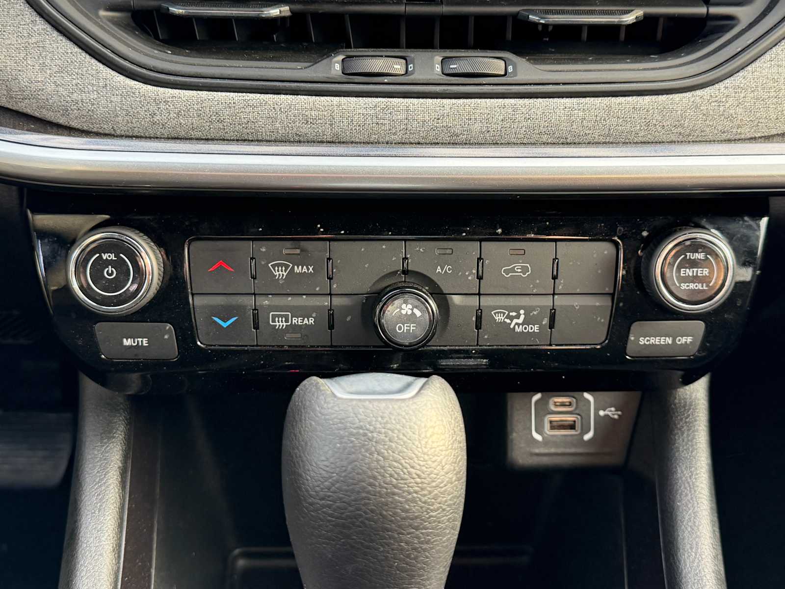 Thumbnail: 2025 Jeep Compass - 15