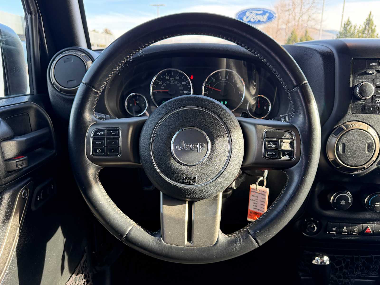 Thumbnail: 2018 Jeep Wrangler - 13