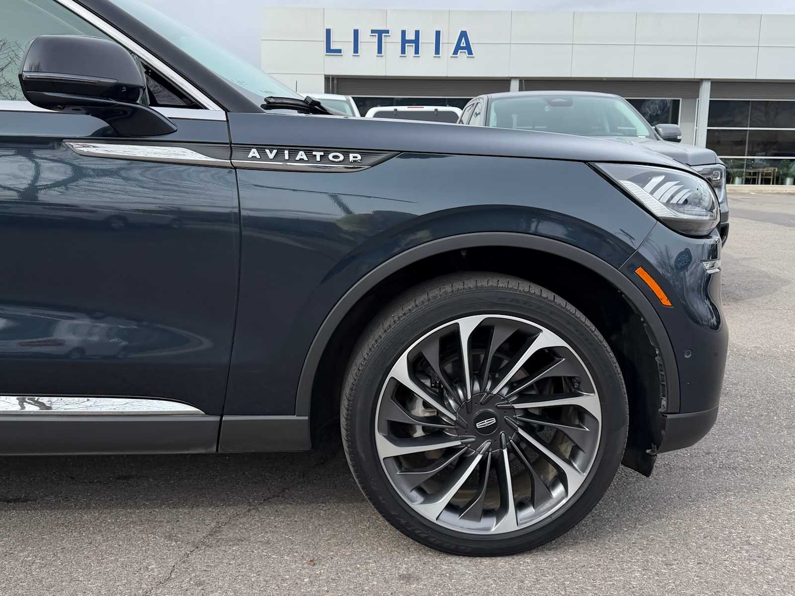 Thumbnail: 2022 Lincoln Aviator - 5