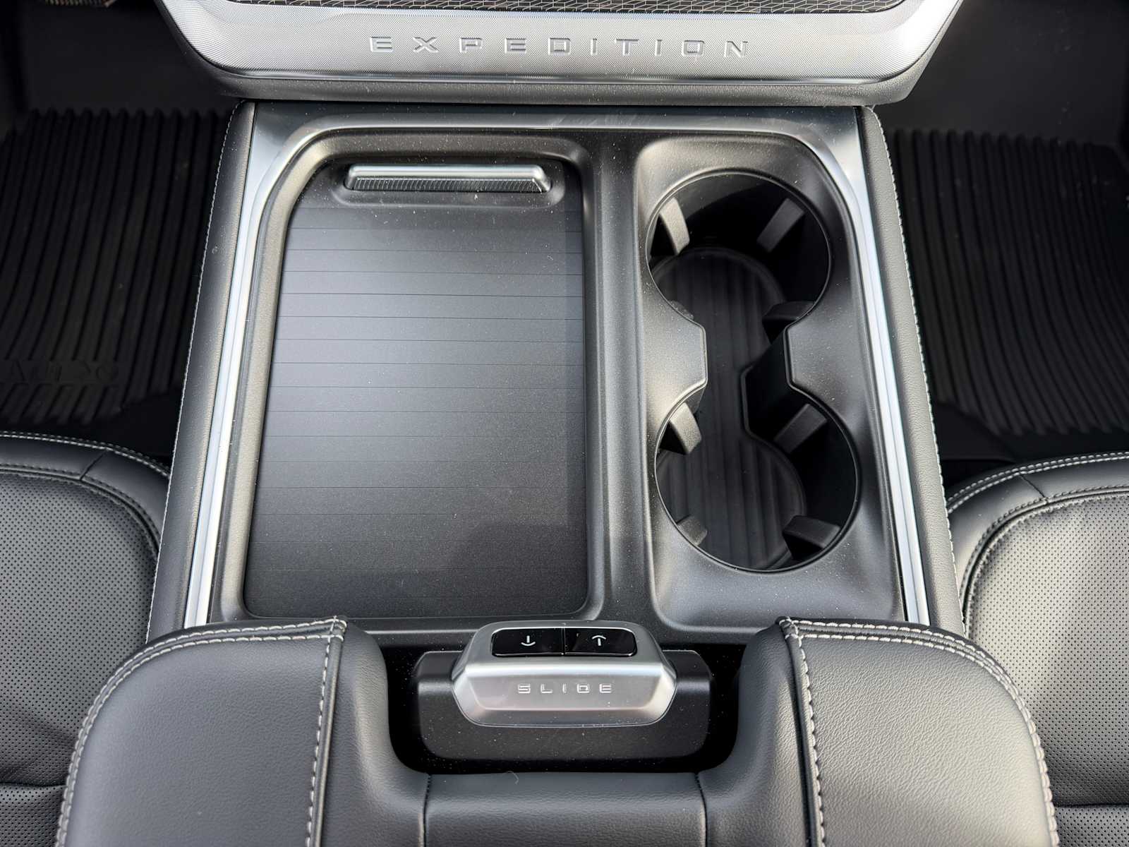 Thumbnail: 2026 Ford Expedition MAX - 18