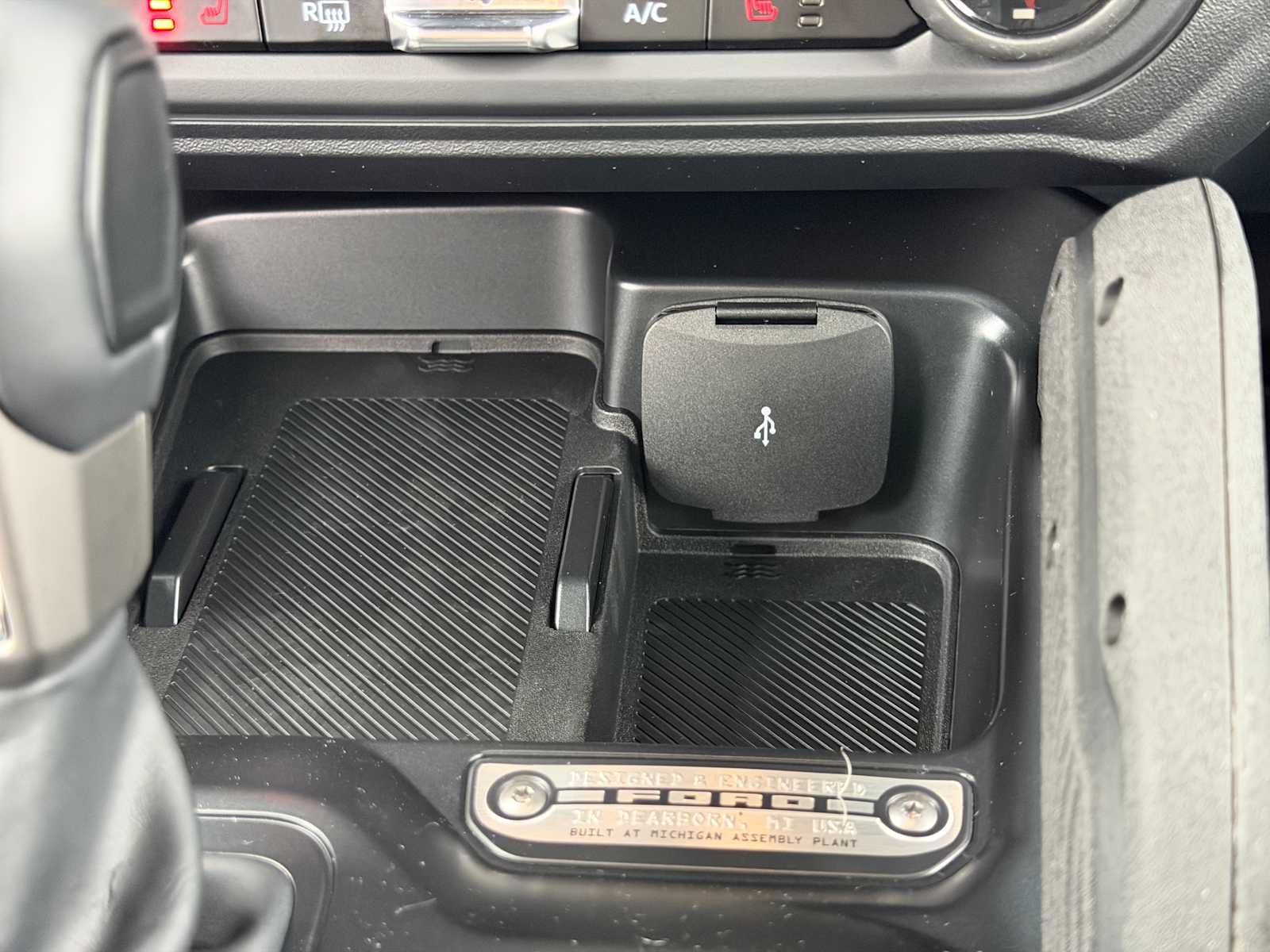 Thumbnail: 2025 Ford Bronco - 19