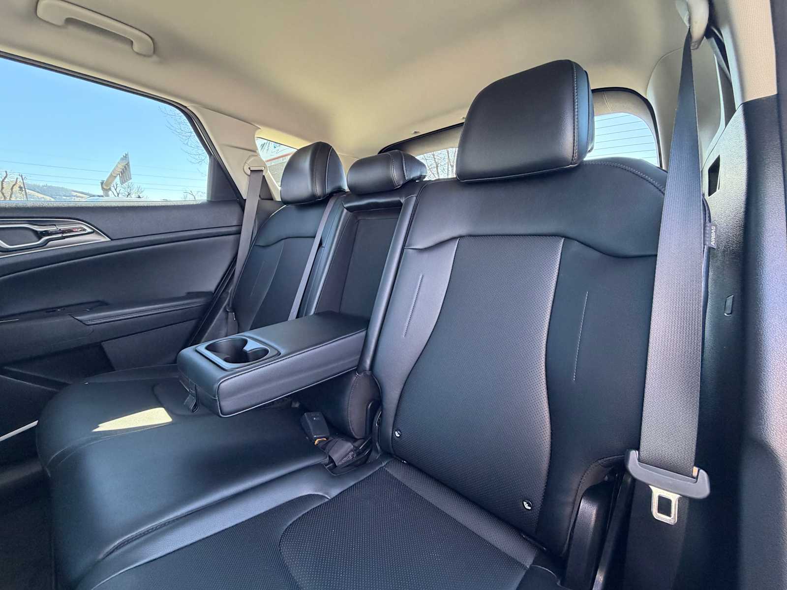 Thumbnail: 2024 Kia Sportage - 24