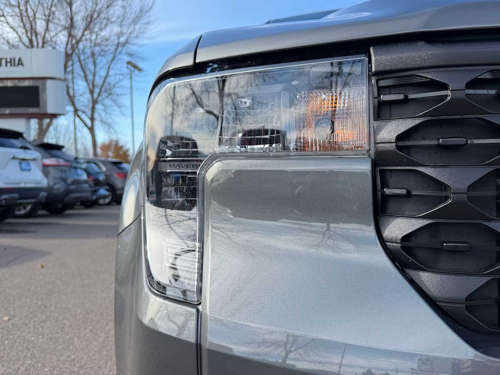 New 2025 Ford Maverick XL Truck SuperCrew