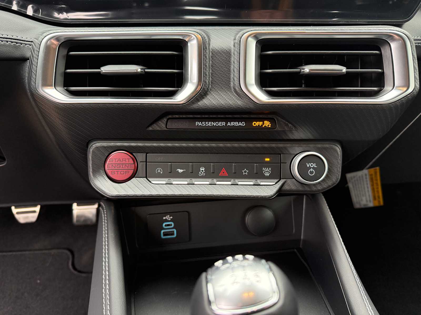 Thumbnail: 2025 Ford Mustang - 18