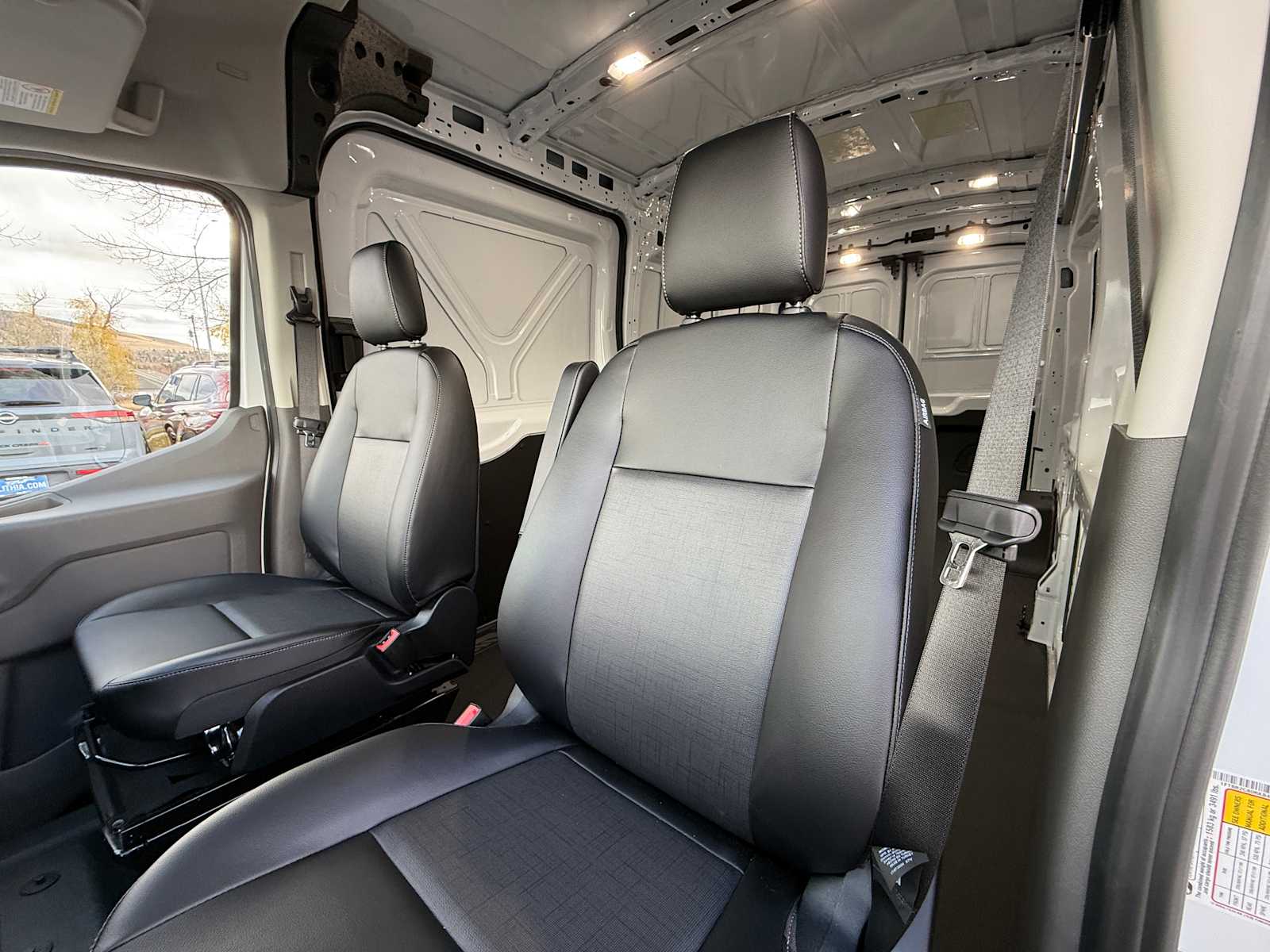 2024 Ford Transit Series 250 14