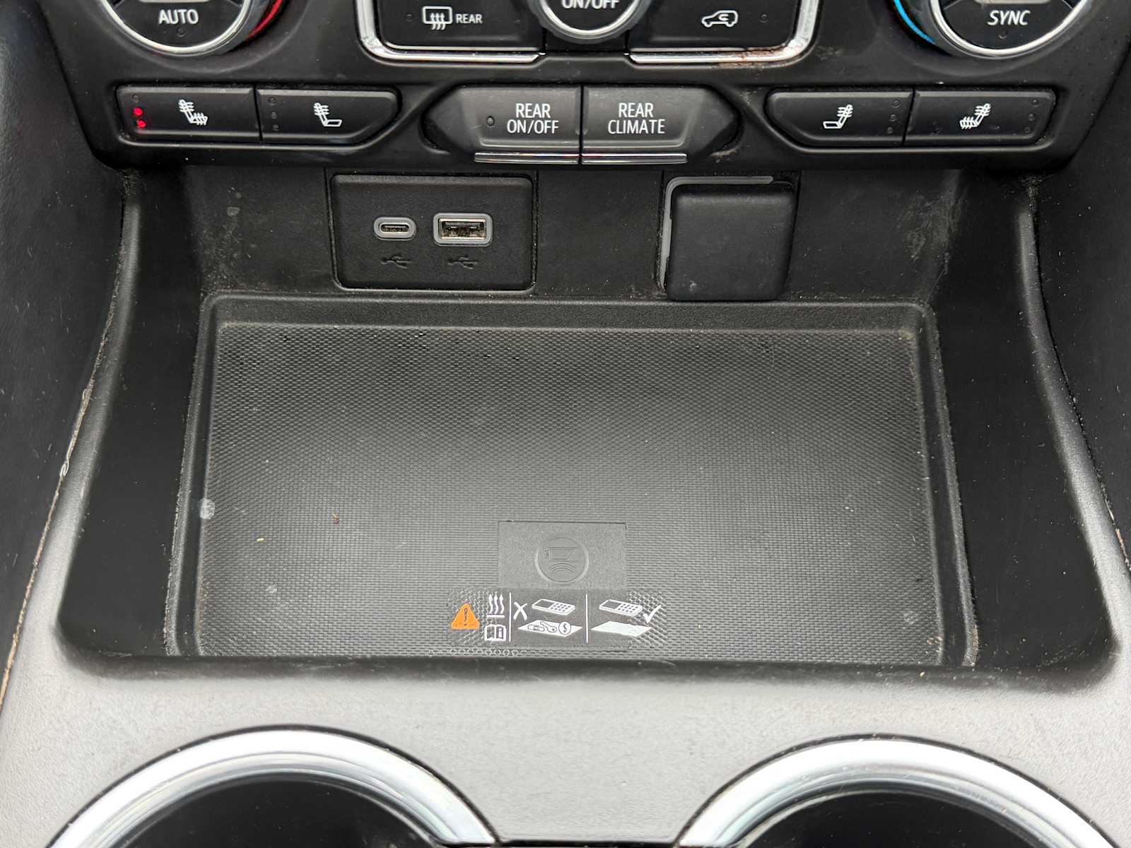 Thumbnail: 2023 Chevrolet Tahoe - 19