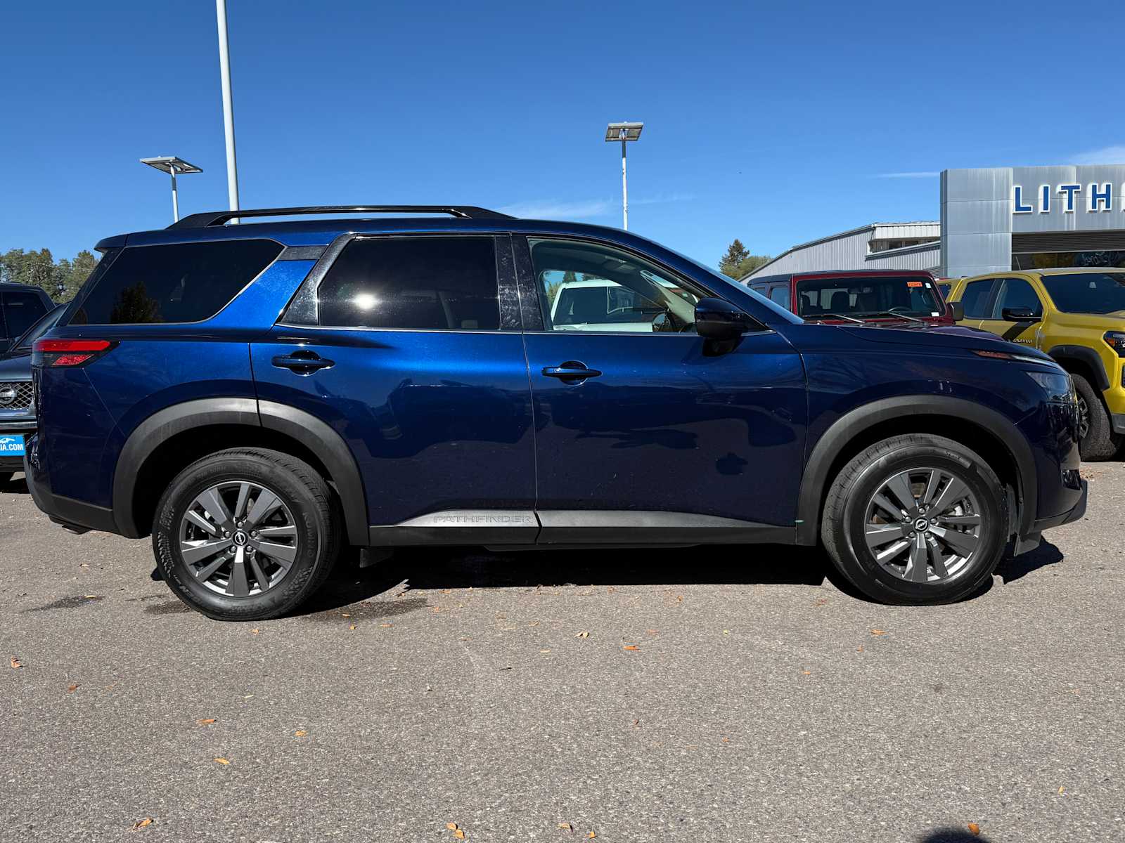 Thumbnail: 2025 Nissan Pathfinder - 6