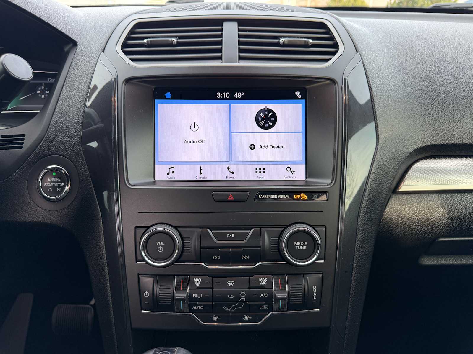 Thumbnail: 2019 Ford Explorer - 16