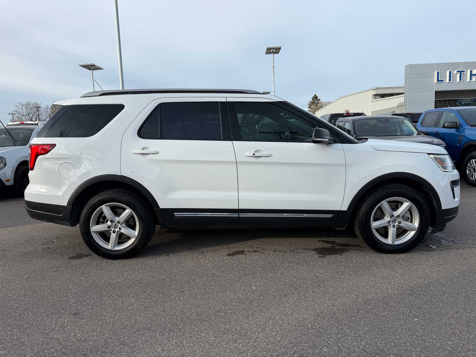 Thumbnail: 2019 Ford Explorer - 6