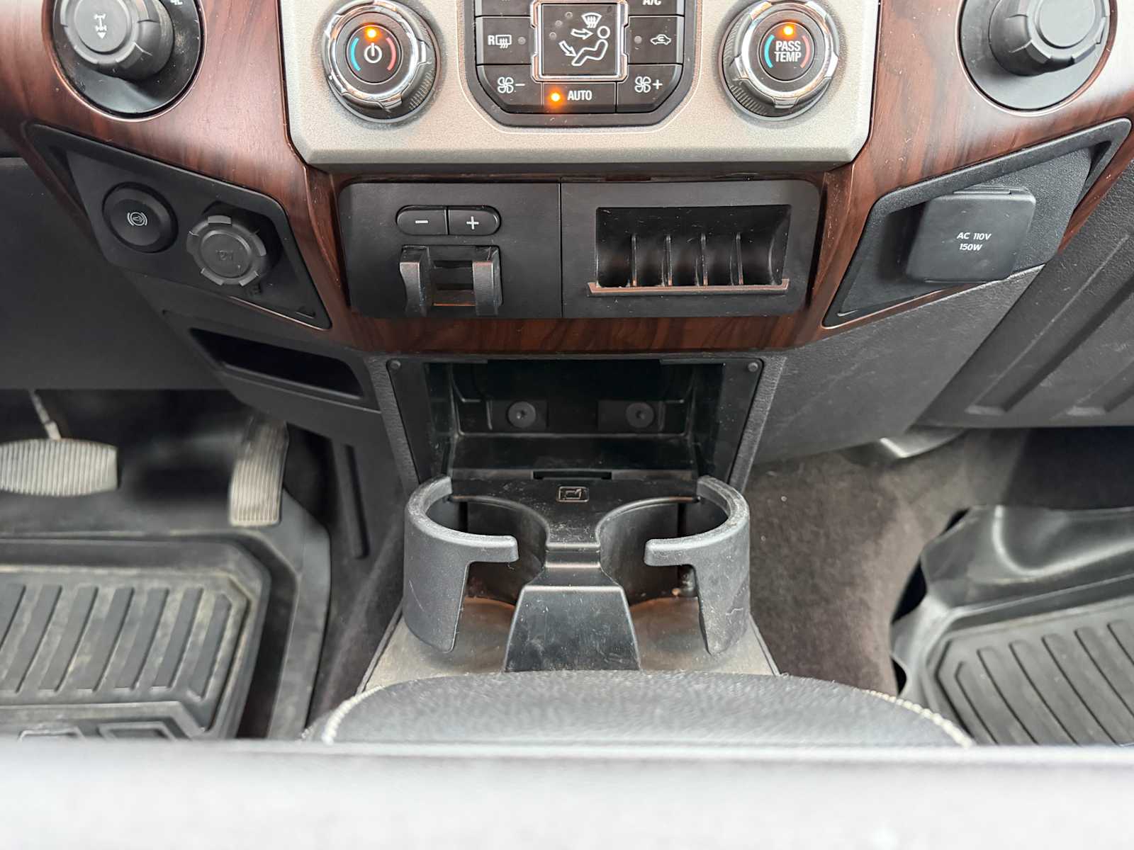 Thumbnail: 2016 Ford Econoline - 18