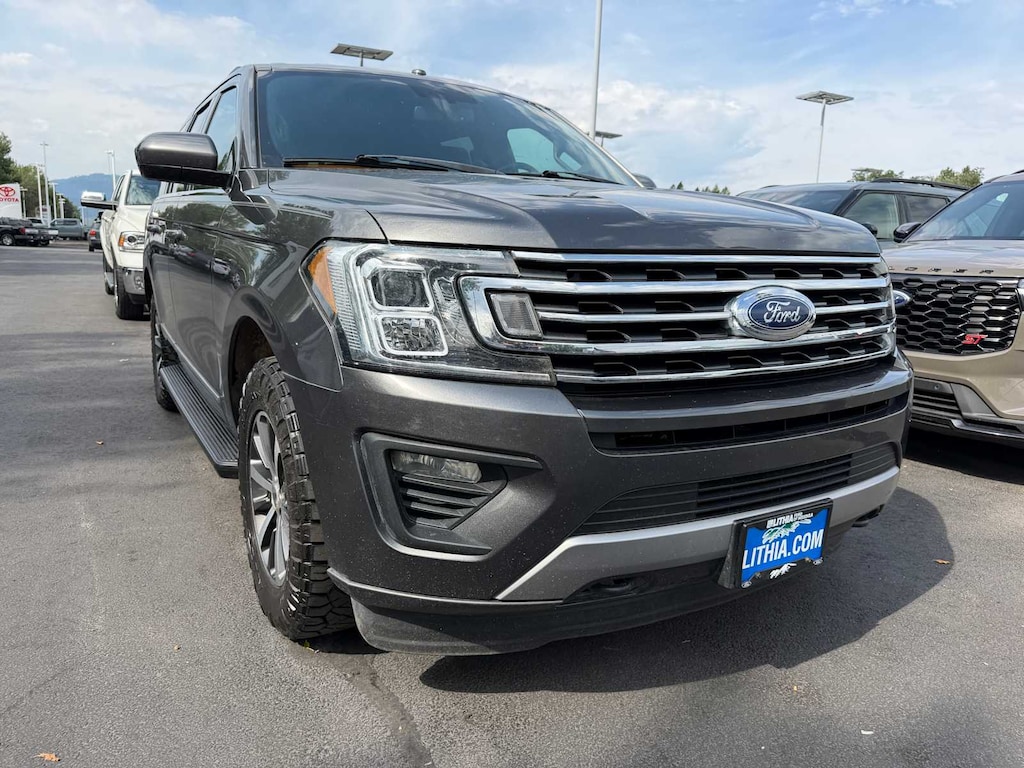 Used 2018 Ford Expedition XLT SUV