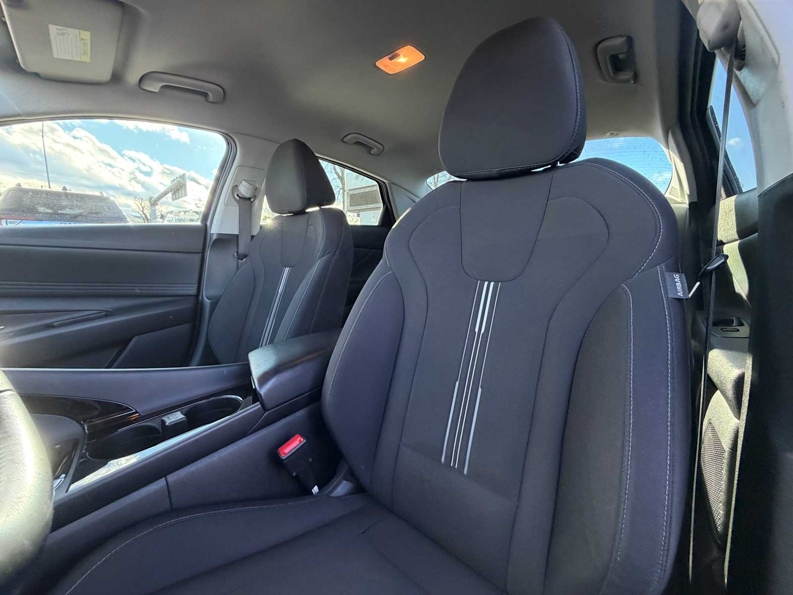 Thumbnail: 2021 Hyundai Elantra - 11