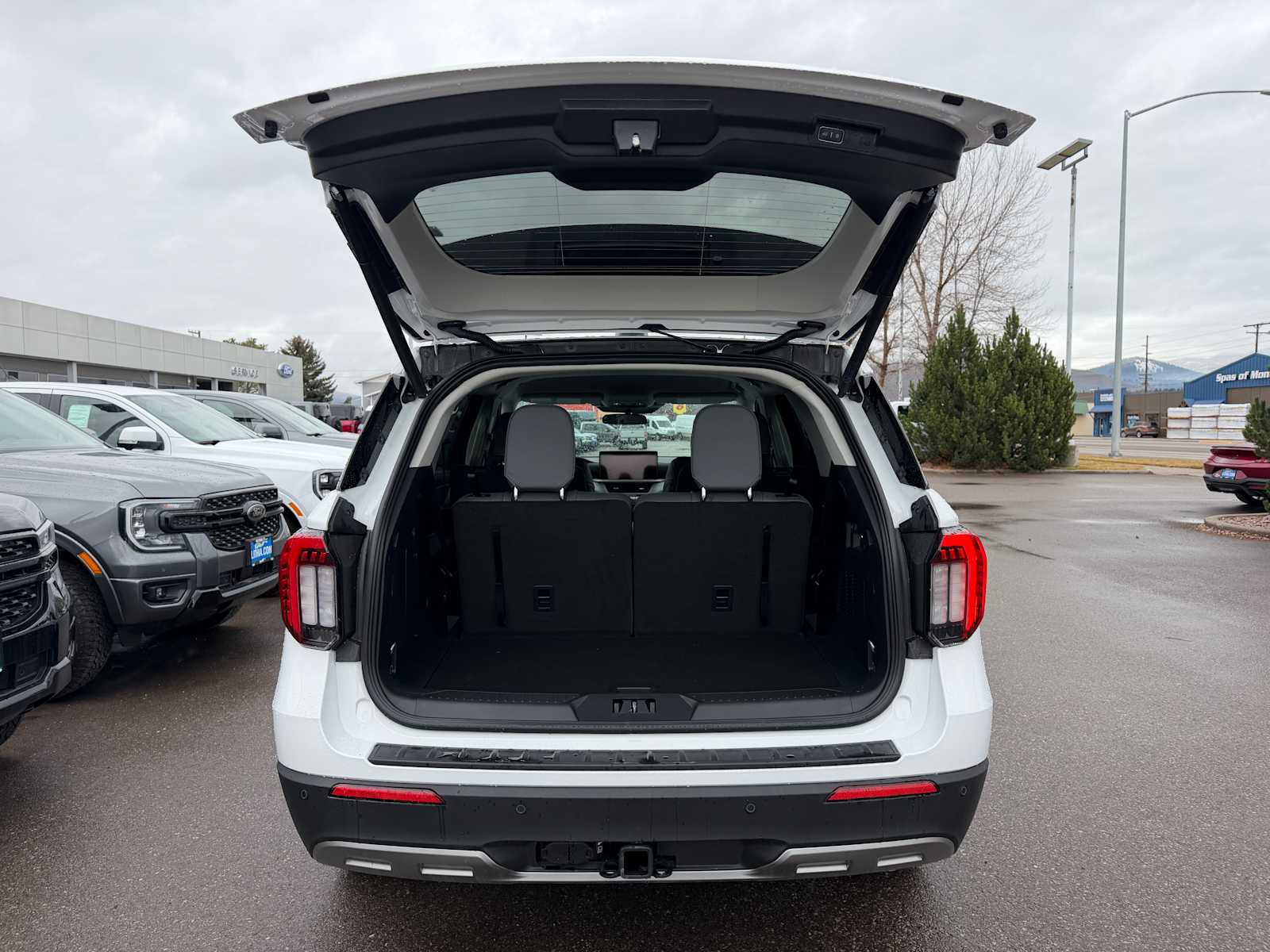 Thumbnail: 2026 Ford Explorer - 9