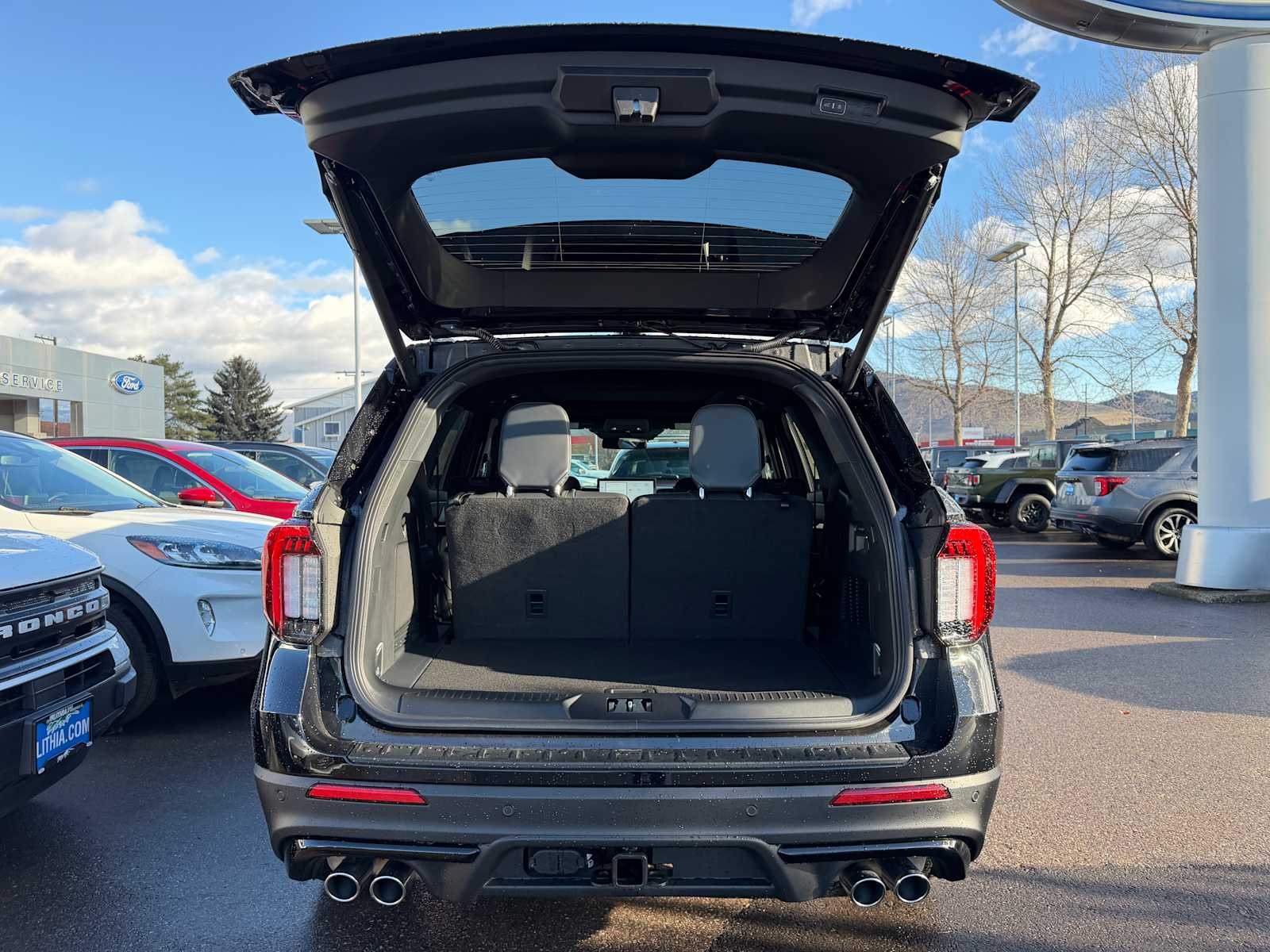 Thumbnail: 2026 Ford Explorer - 9
