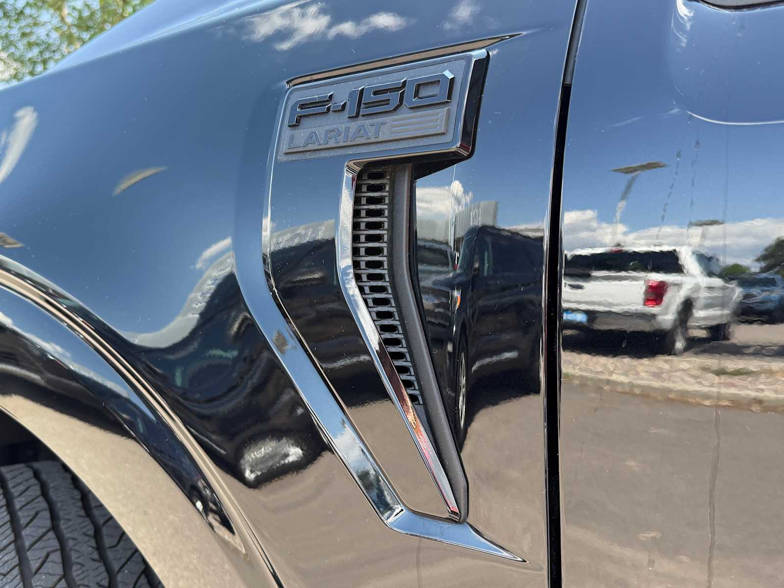 Thumbnail: 2025 Ford F-150 - 35