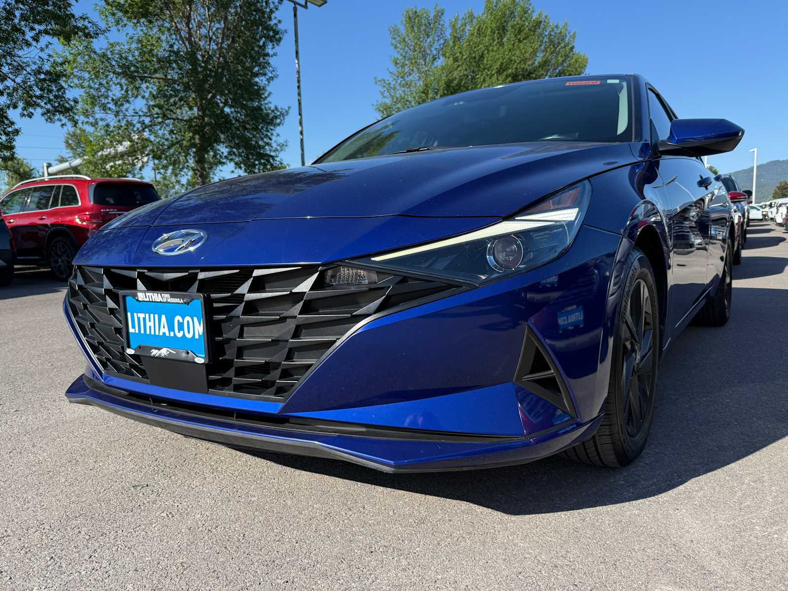 Thumbnail: 2022 Hyundai Elantra - 1