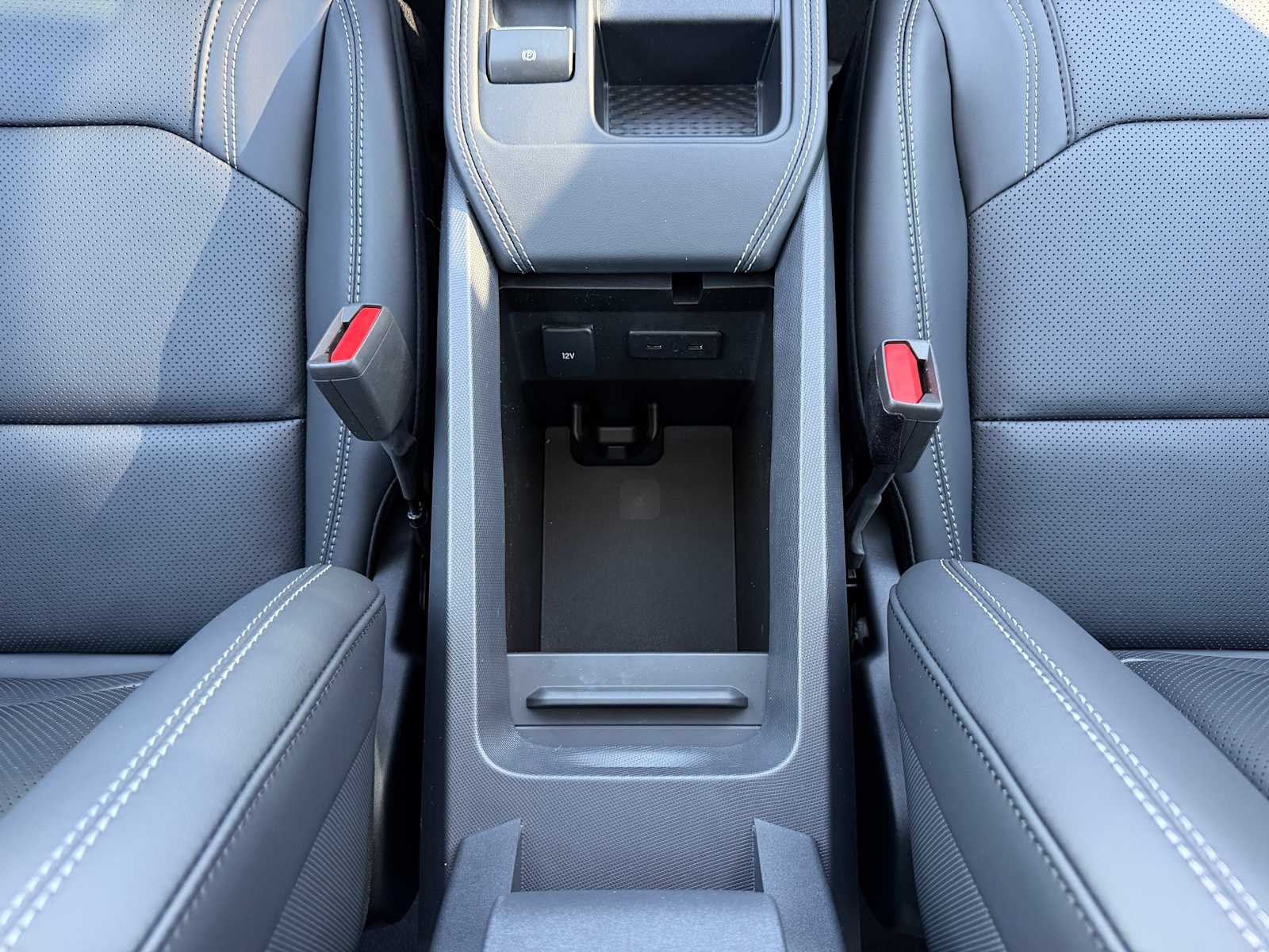 Thumbnail: 2026 Ford Mustang Mach-E - 21