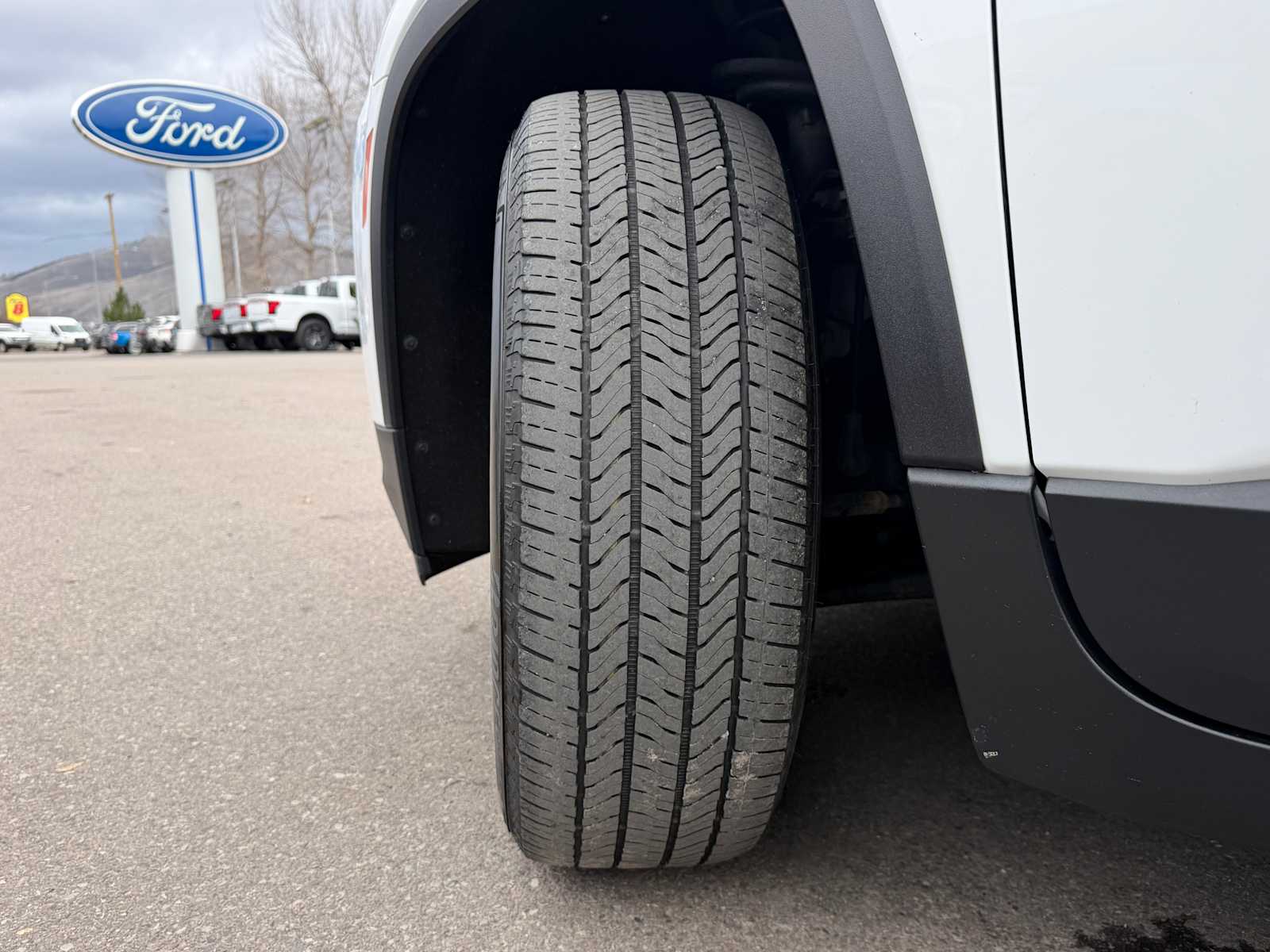 Thumbnail: 2023 Chevrolet Traverse - 30