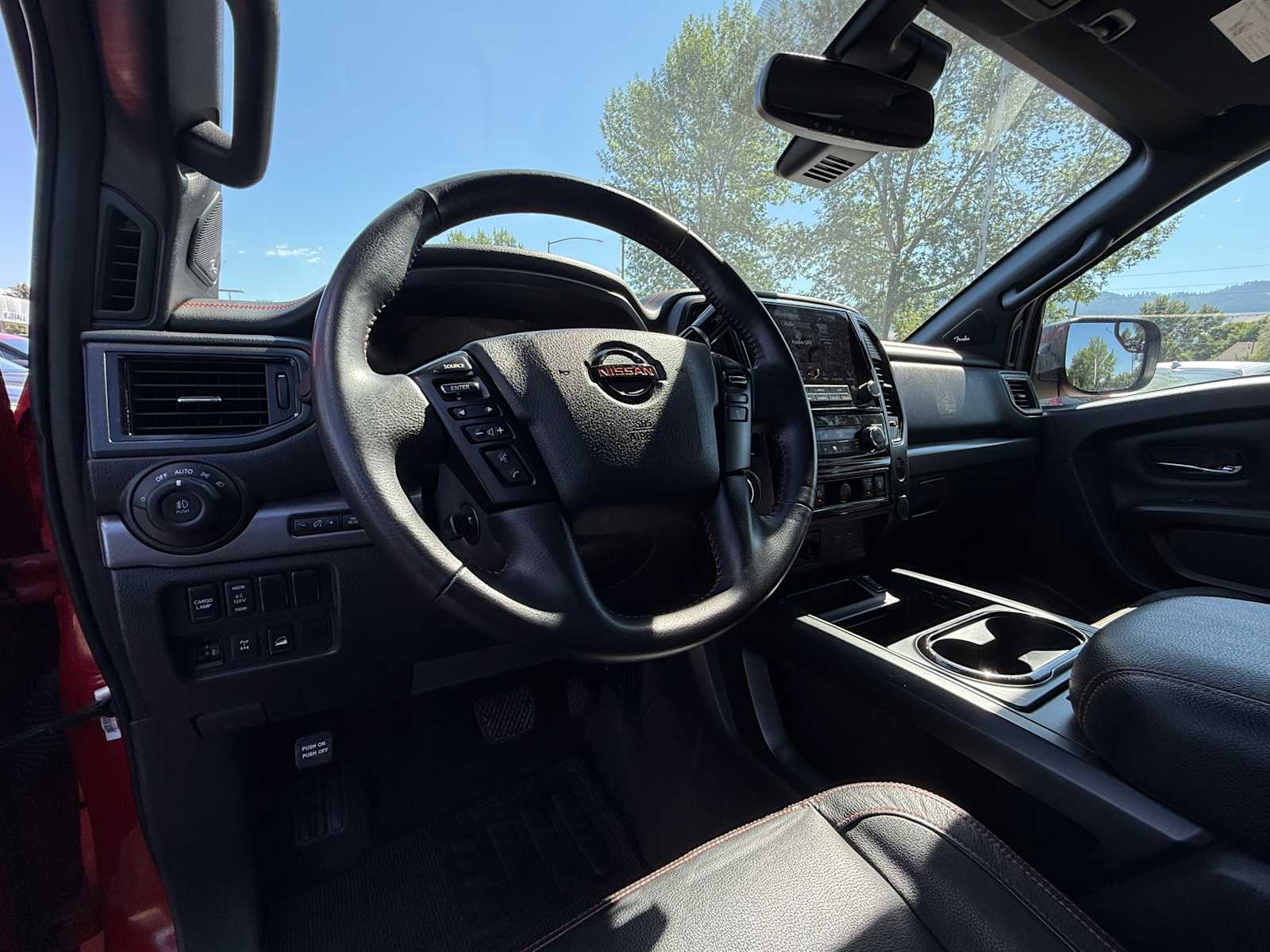 Thumbnail: 2021 Nissan Titan - 13
