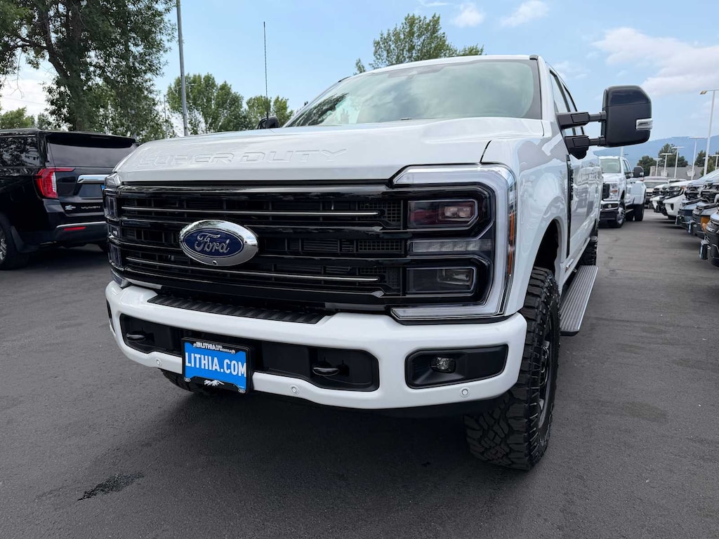 New 2026 Ford F-350 Platinum Truck Crew Cab
