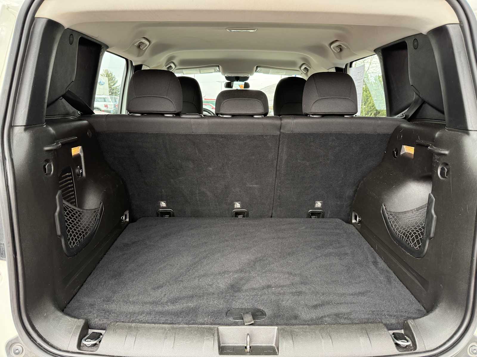 Thumbnail: 2017 Jeep Renegade - 10