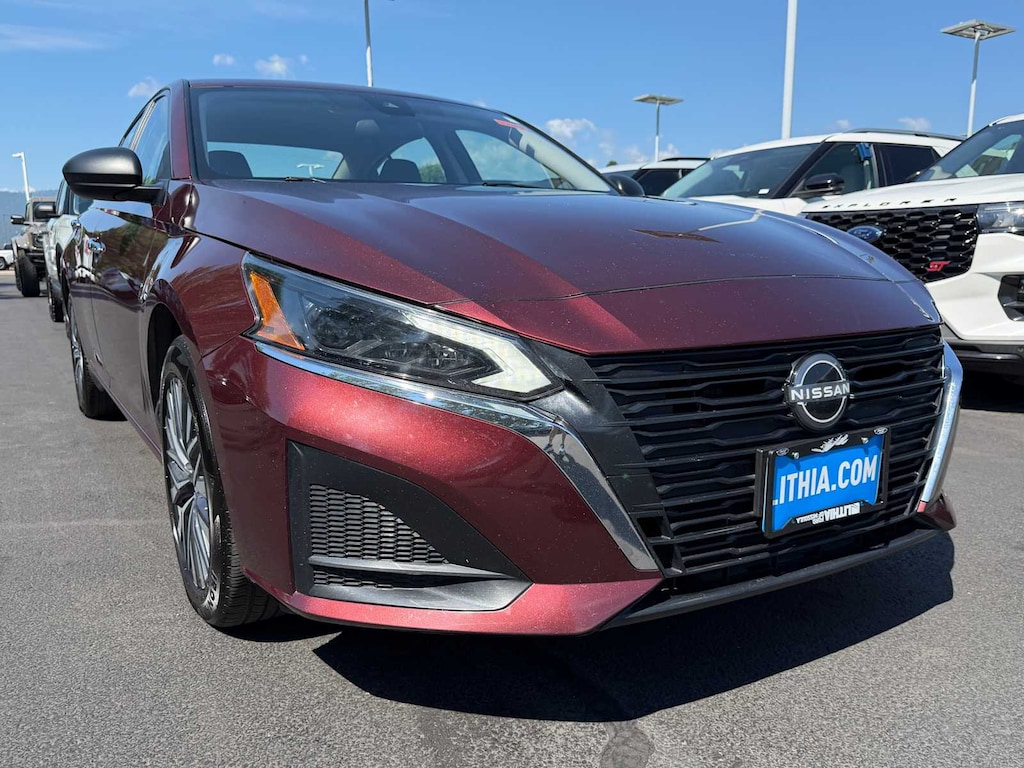 Used 2025 Nissan Altima SV Sedan