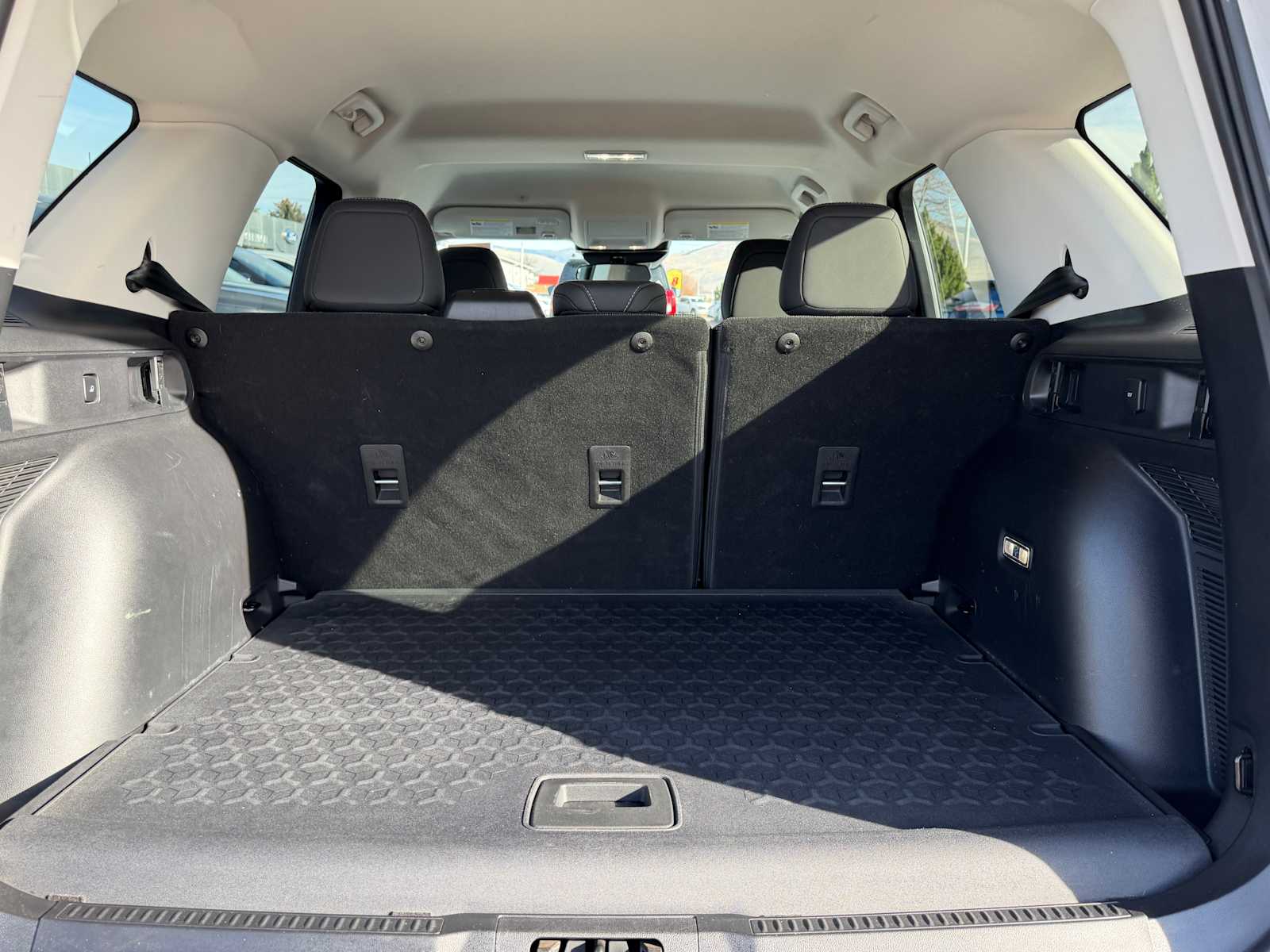 Thumbnail: 2022 Ford Bronco Sport - 10