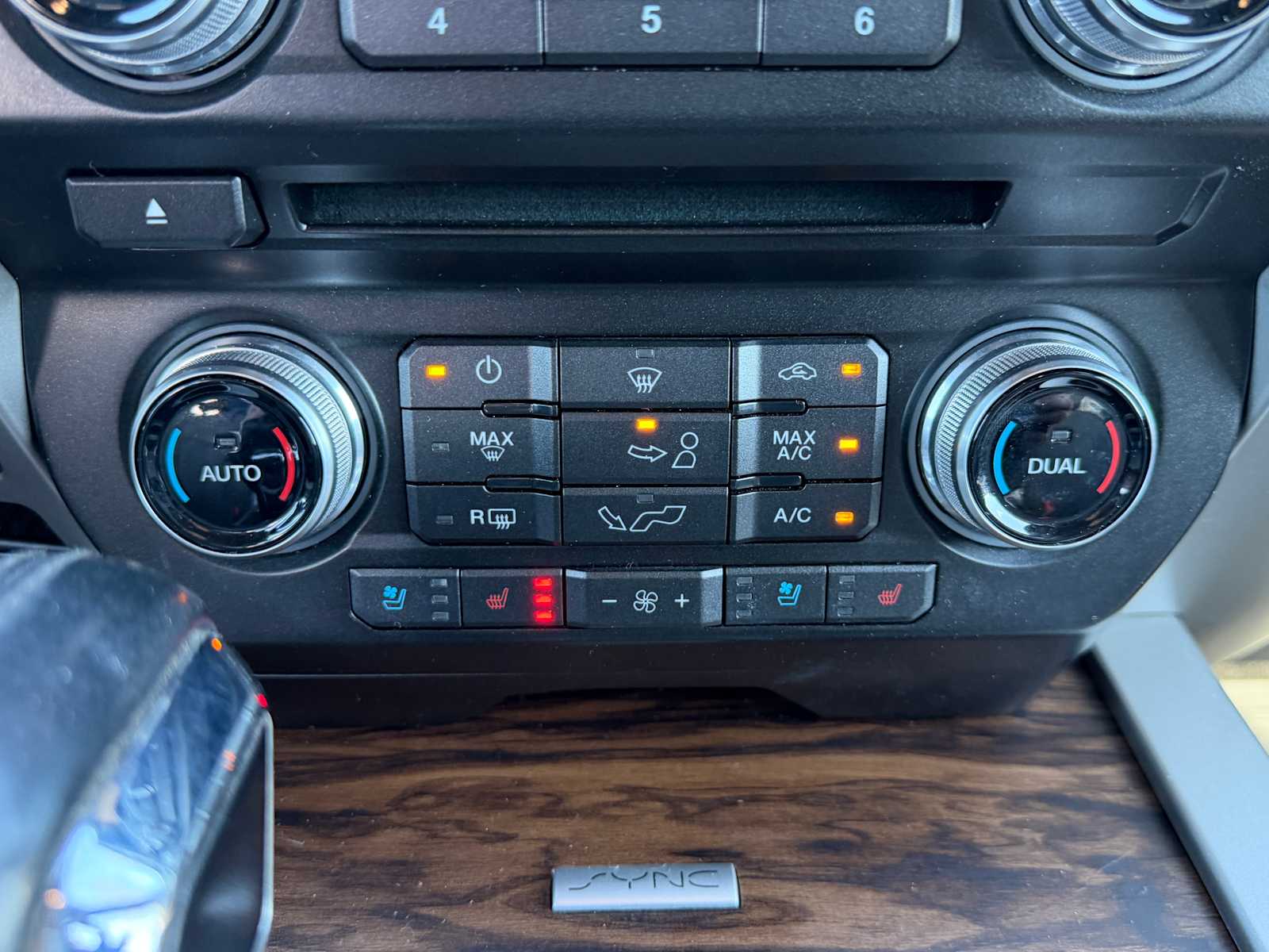 Thumbnail: 2018 Ford F-150 - 18