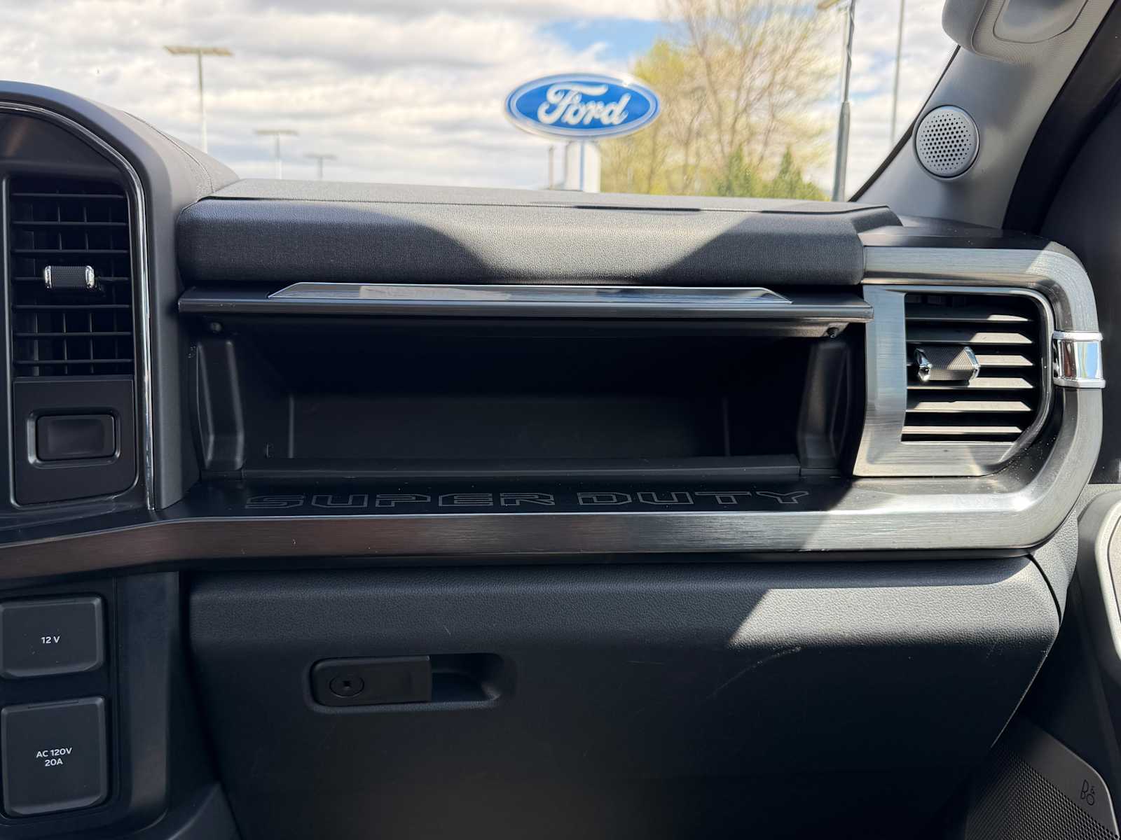 Thumbnail: 2024 Ford Econoline - 26