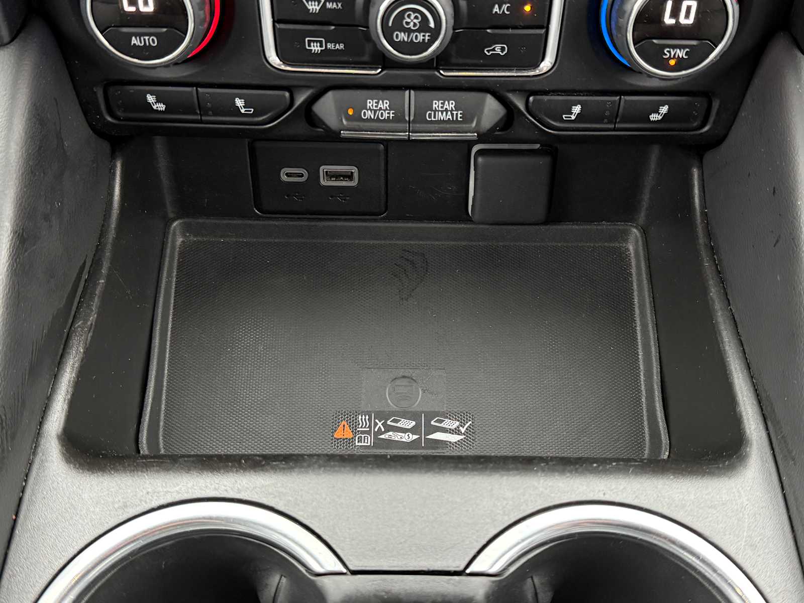 Thumbnail: 2023 Chevrolet Tahoe - 19